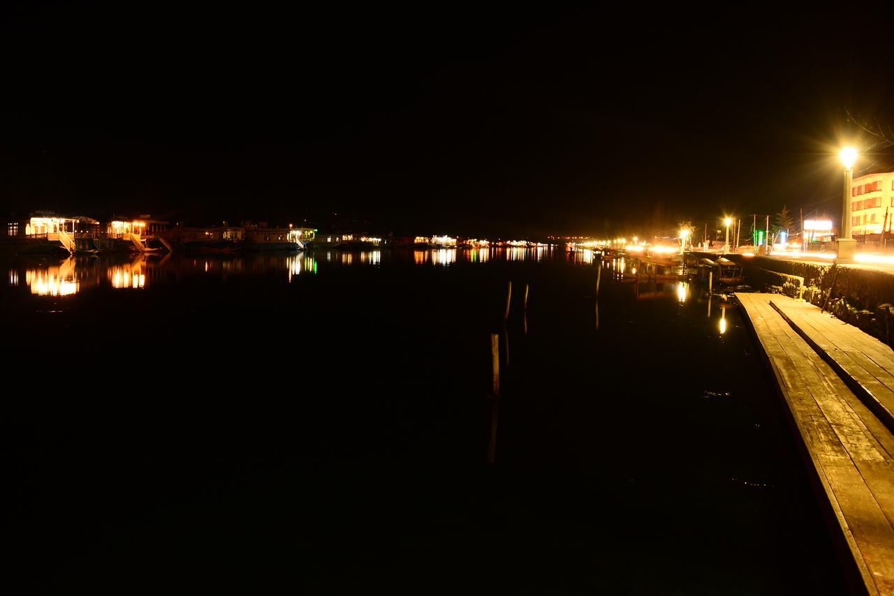 Lake Palace Group Of House Boats Srīnagar Zewnętrze zdjęcie